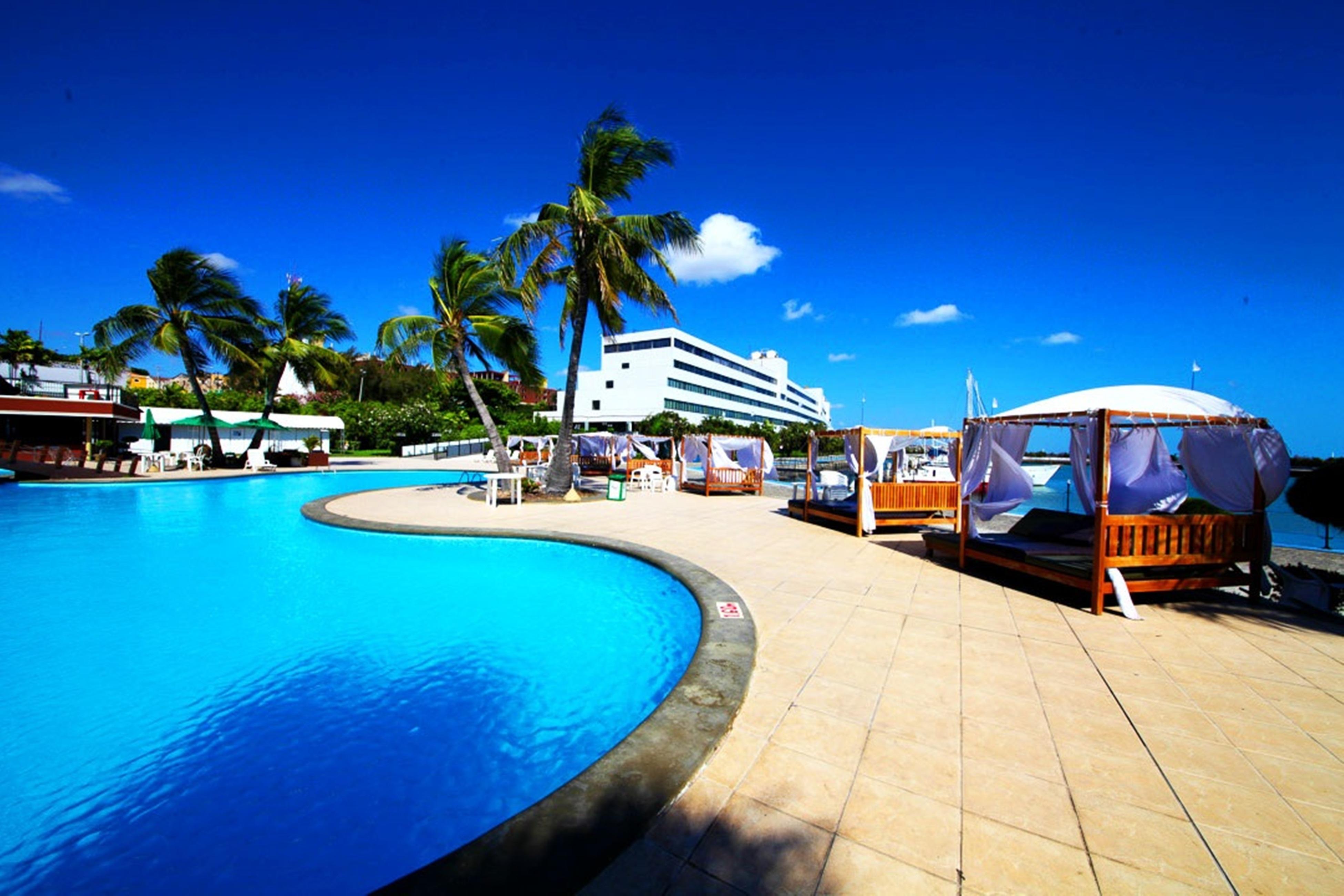 Marina Park Hotel 福塔雷萨 外观 照片 The pool at the hotel