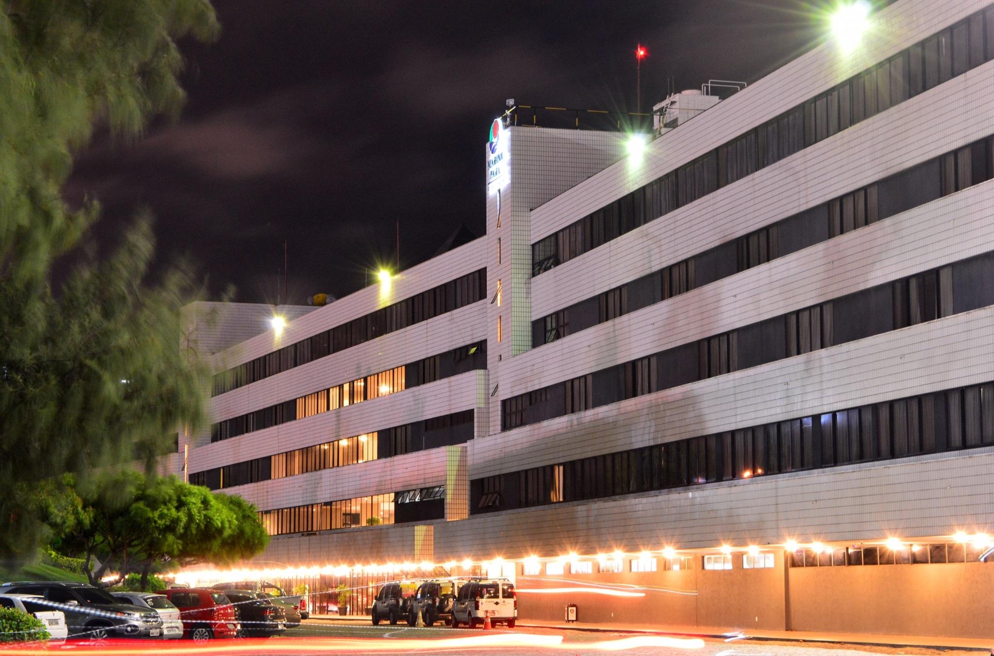 Marina Park Hotel 福塔雷萨 外观 照片 The headquarters of the airline in Madrid